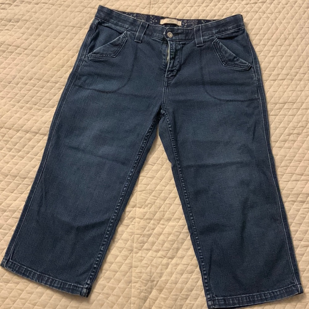 Levi’s, Dark Denim Crop